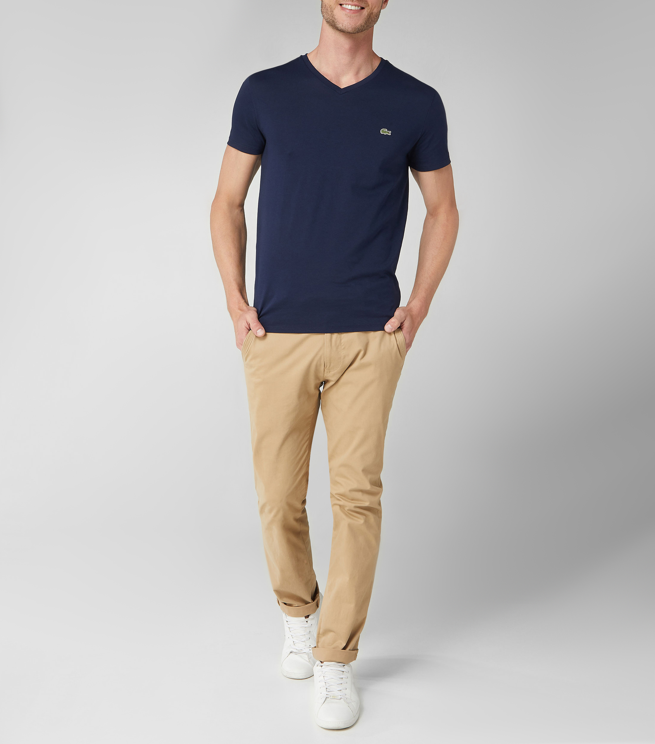 Playera Cuello V Manga Corta Hombre